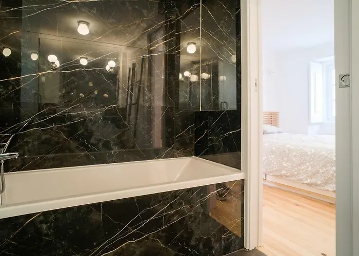 Bright And Sunny 리스본